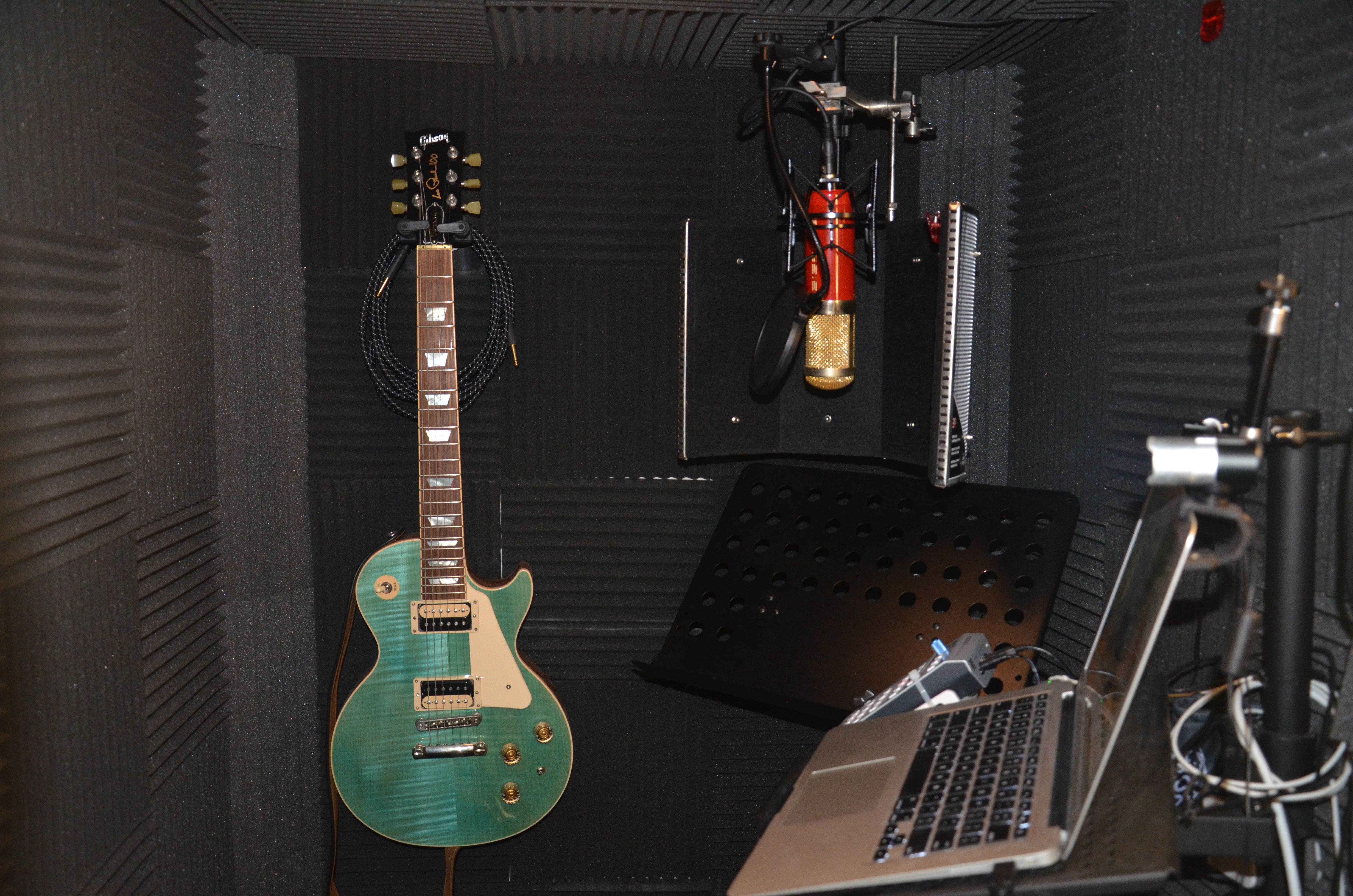 VocalBooth_001 VocalBooth_001
